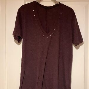 Comfortable and fashionable t-shirt